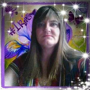 Meet your Posher, Iris